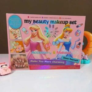 Portable Cosmetic Makeup Box Toy for Girls – Beauty Magic Box with Accessories & Jewelry Set (Kids Pretend Play)