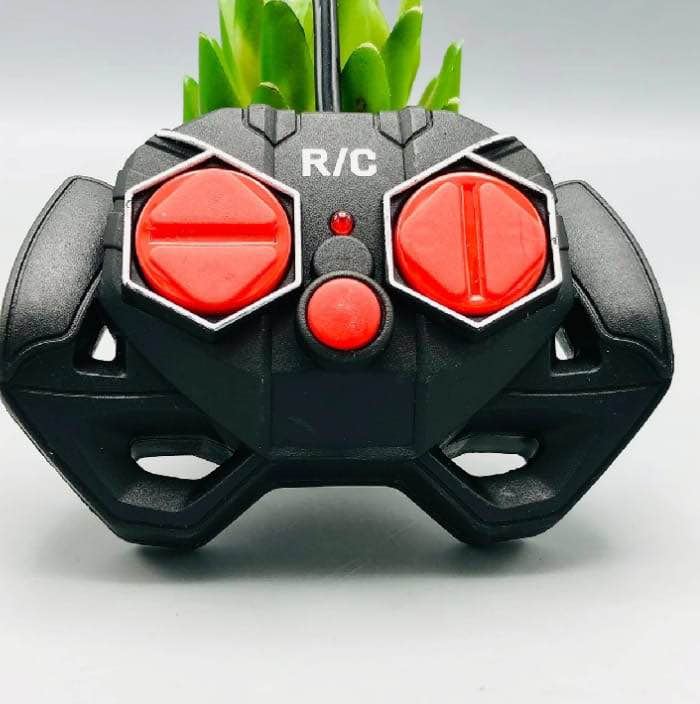 RC Smoke Spray Car for Kids – Remote Control Racing Car with Light & Spray Effect - Image 3